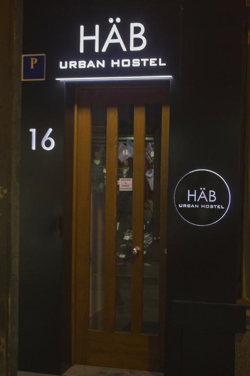 Hab Urban Hostel เซโกเวีย ภายนอก รูปภาพ